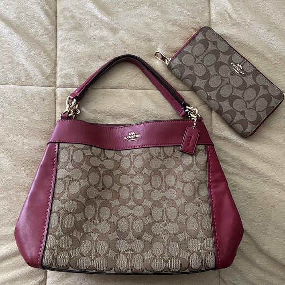 Coach Black Cherry and Tan Signature Shoulder Bag w/Matching Wallet! - Picture 1 of 14